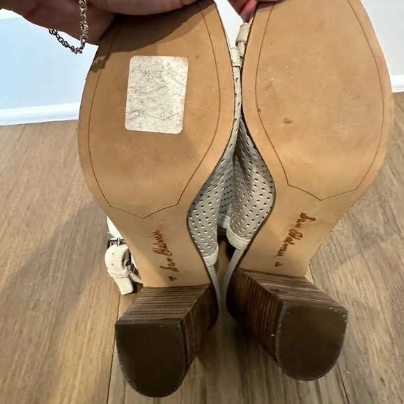 Sam Edelman Peep Toe Heels, Perforated, Ivory, 8.5, 3.5 inch heel - Picture 4 of 7